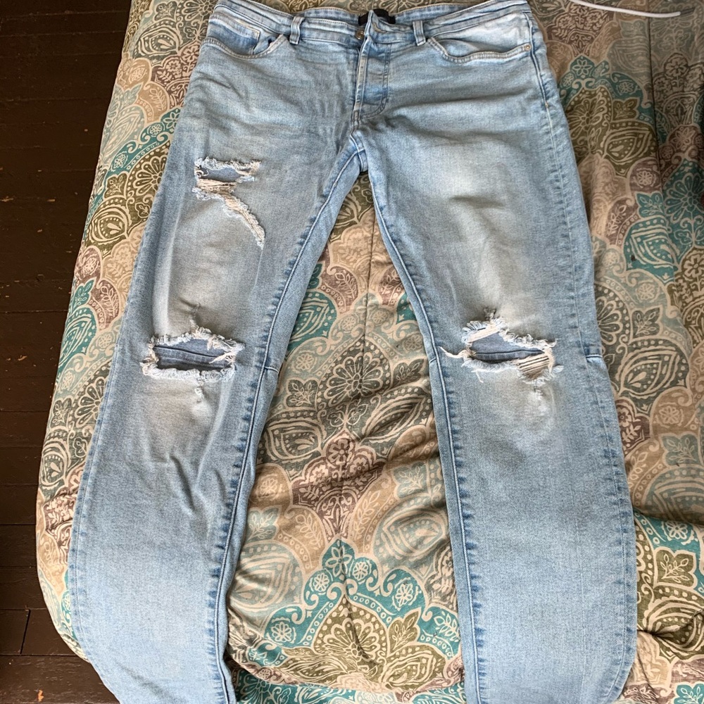 Men’s gently worn jeans! Size 36